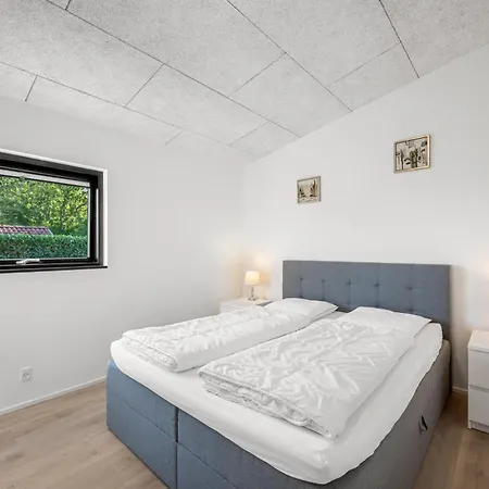 Lovely With Mini Golf Course, Sauna, Wilderness Bath And View Of The Fjord Holiday home Vinderup