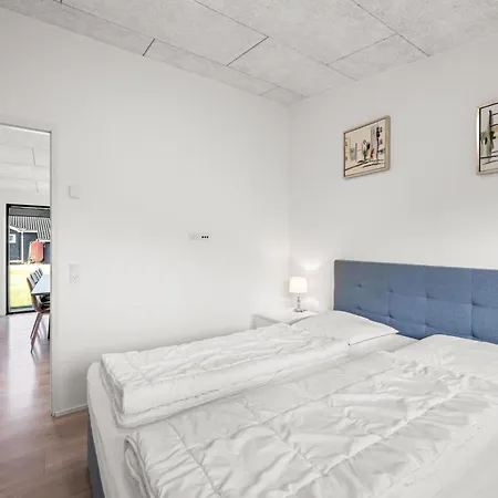 Lovely With Mini Golf Course, Sauna, Wilderness Bath And View Of The Fjord Holiday home Vinderup