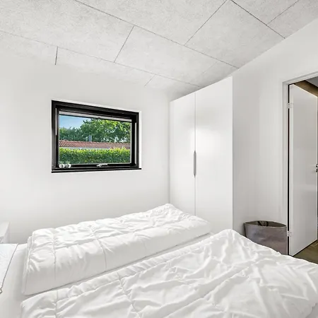 Lovely With Mini Golf Course, Sauna, Wilderness Bath And View Of The Fjord Nyaraló Vinderup