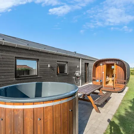 Holiday home Lovely With Mini Golf Course, Sauna, Wilderness Bath And View Of The Fjord Vinderup